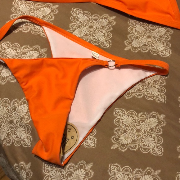 Bathing suit - Picture 2 of 2